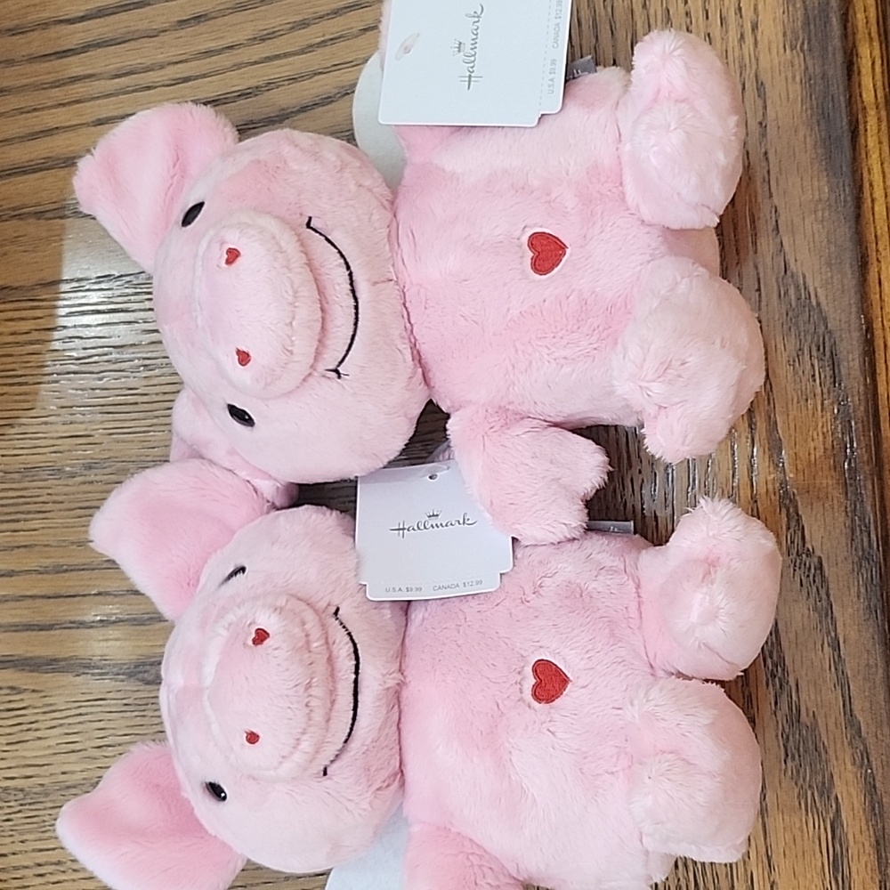 COPY - Hallmark pig decor